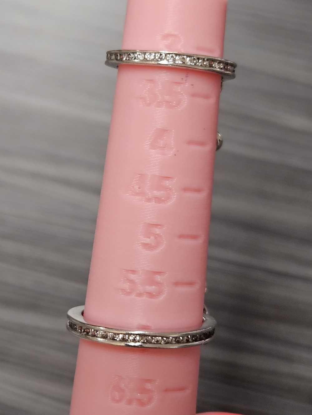 Henri Bendel Silver Luxe Uptown Twin Linked Chain Ring with Pavé Accents - Picture 11 of 12